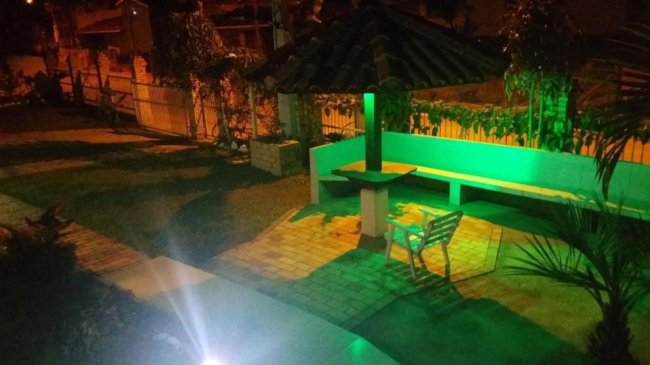 Jardim Da Lagoa Casas De Aluguel De Temporada Гаропаба Экстерьер фото